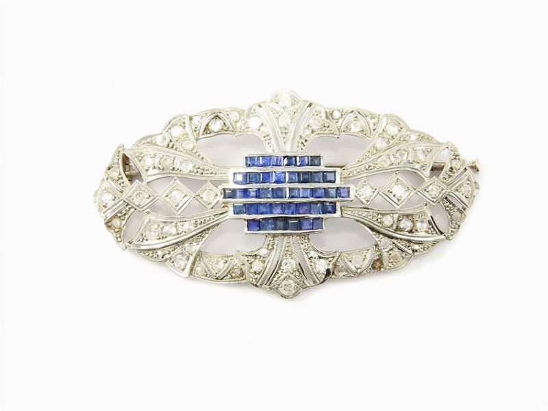 Spilla in Oro Bianco, Diamanti e Zaffiri