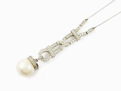 Pendente in Oro Bianco, Diamanti e Perla South Sea