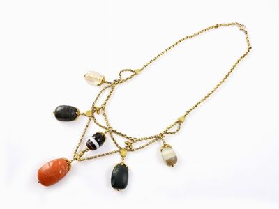 Collana Tiffany & Co. in Oro Giallo con Sei Sigilli Egizi in Pietre Dure