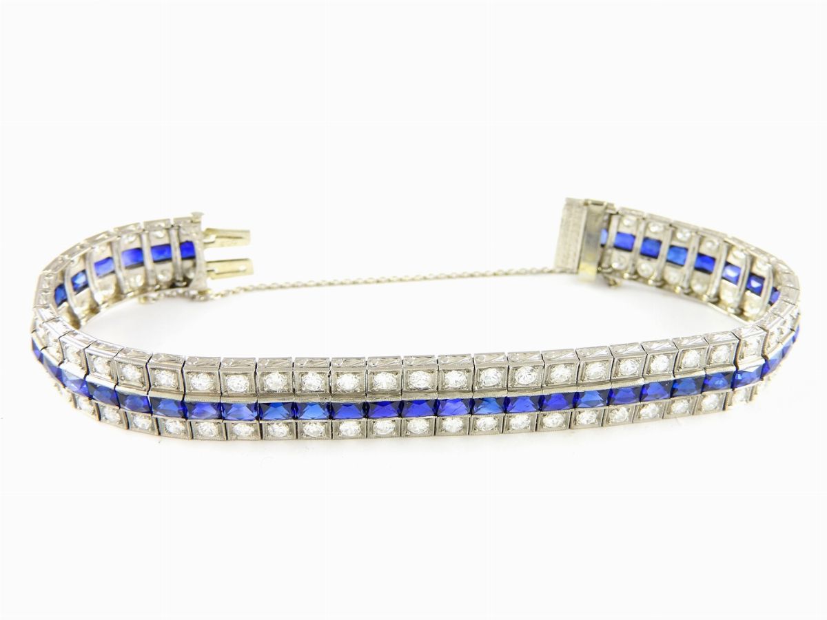 Bracciale in Oro Bianco, Diamanti e Pietre Blu