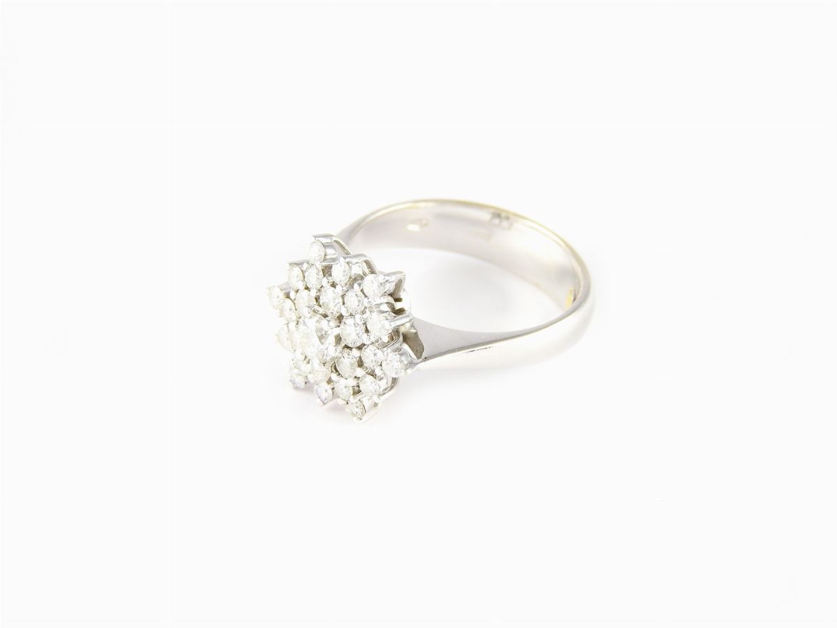 Anello Re Carlo in Oro Bianco con Diamanti