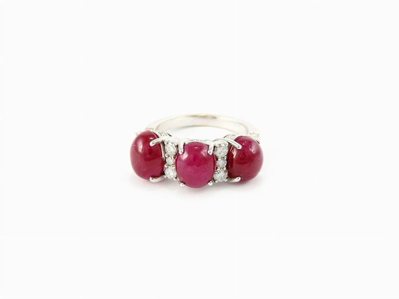 Anello in Oro Bianco, Diamanti e Rubini