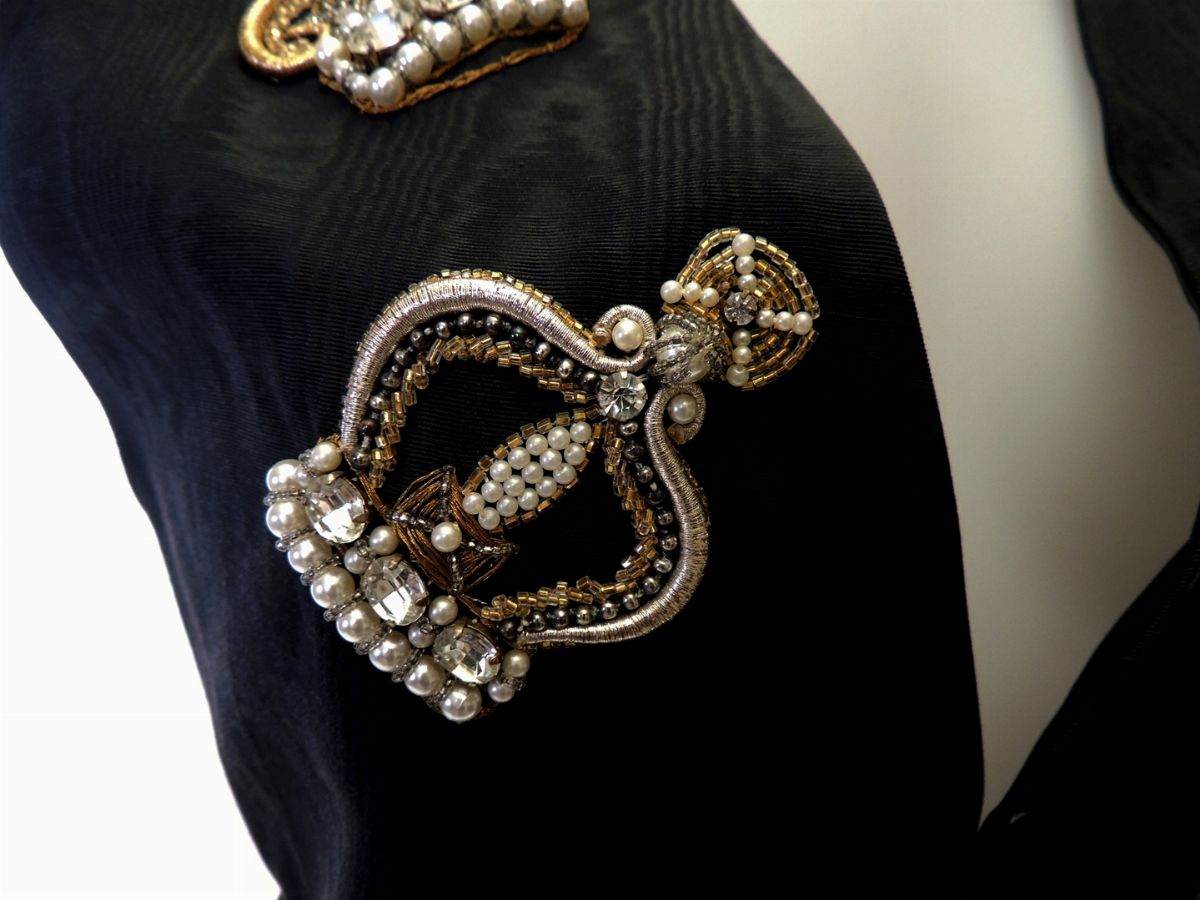 Gilet in Seta Nera Moirè, Lesage Paris