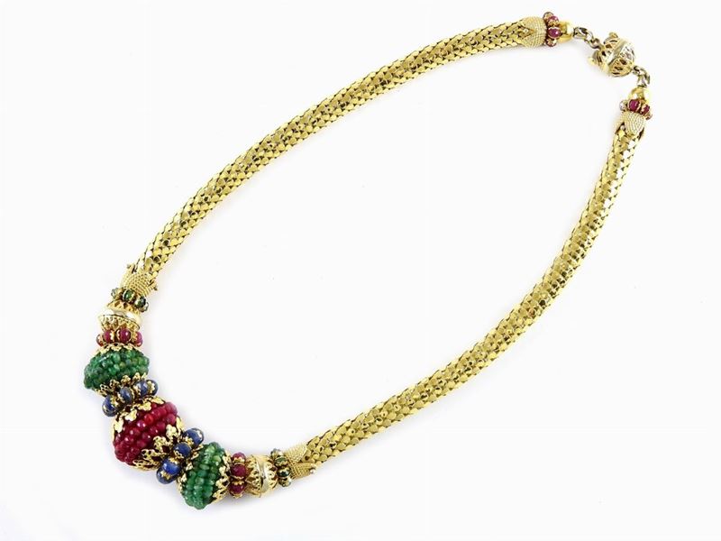 Collana in Oro Giallo con Sfere Sfaccettate di Rubini, Zaffiri e Smeraldi
