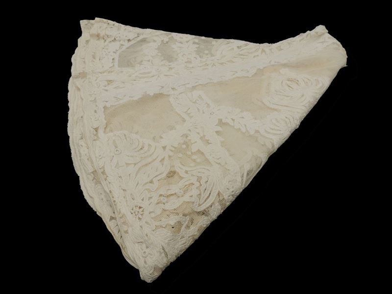 Tovaglia Ovale in Pizzo di Cotone Bianco