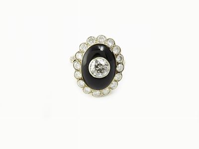 Anello a Margherita in Oro Bianco, Onice e Diamanti