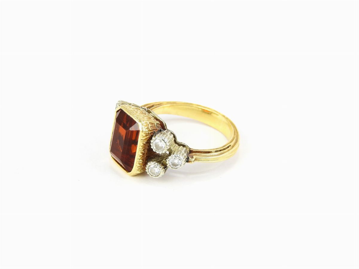 Anello C. Molinari in Oro Bianco e Giallo, Diamanti e Quarzo Madera