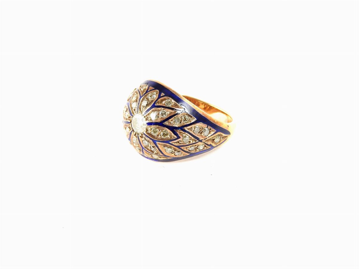 Anello in Oro Rosa a Bassa Lega, Diamanti e Smalti