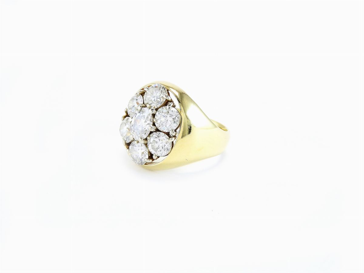 Anello in Oro Giallo e Diamanti