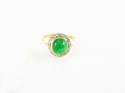 Anello a Margherita in Oro Bianco, Diamanti e Smeraldo
