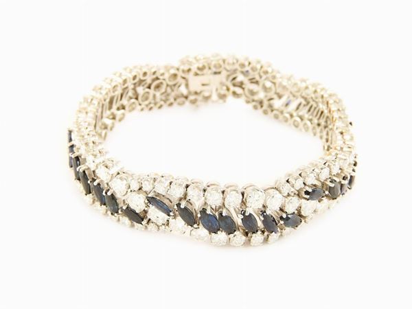 White gold bracelet with diamonds and sapphires