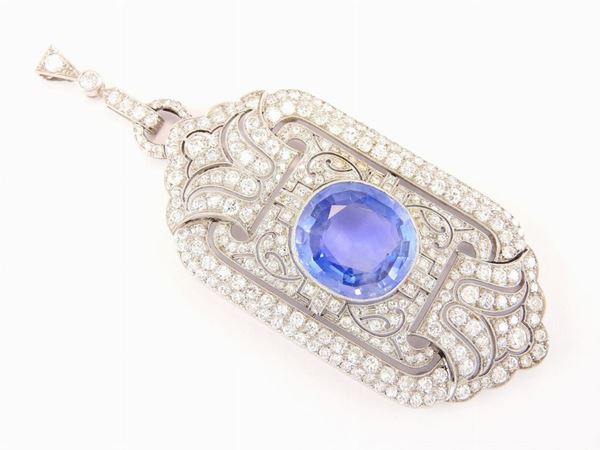 Platinum pendant/brooch with diamonds and natural sapphire