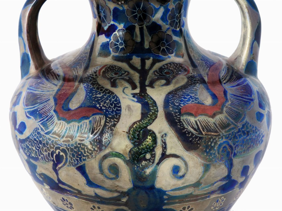 Vaso Biansato in Maiolica Smaltata a Lustro