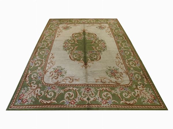 A Savonnerie Carpet  (1930s)  - Auction Furniture, Silver and Curiosities from a Roman House - I - Maison Bibelot - Casa d'Aste Firenze - Milano