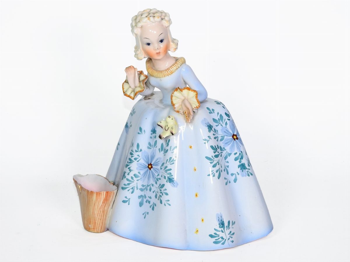Figura in Ceramica Policroma
