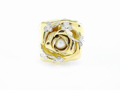 Anello in Oro Giallo e Bianco, Diamanti e Perla Coltivata Akoya