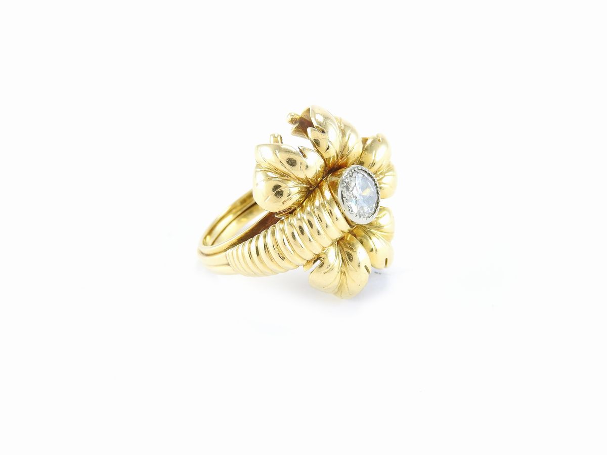 Anello in Oro Giallo e Diamante
