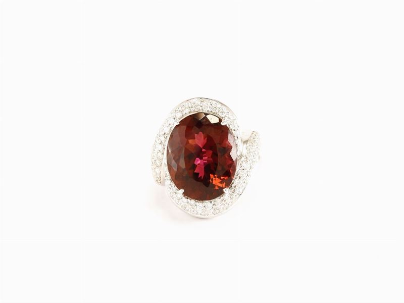 Anello in Oro Bianco, Diamanti e Tormalina Rosa