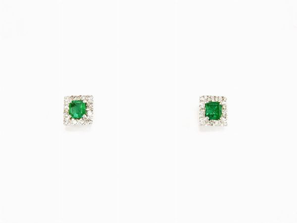 White gold earrings with diamonds and emeralds  - Auction Jewels - II - II - Maison Bibelot - Casa d'Aste Firenze - Milano