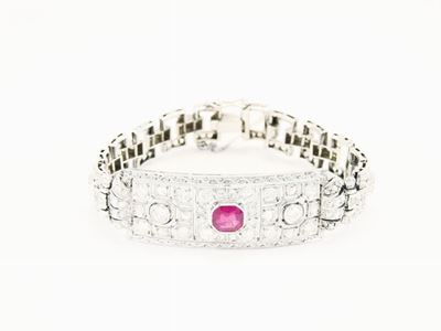 Bracciale in Oro Bianco, Diamanti e Rubino Naturale Birmano