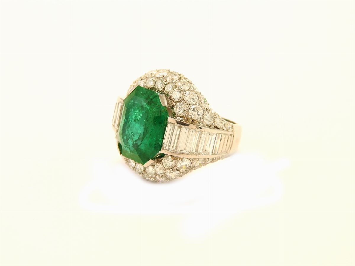 Anello in Platino, Diamanti e Smeraldo Colombiano Vecchia Miniera