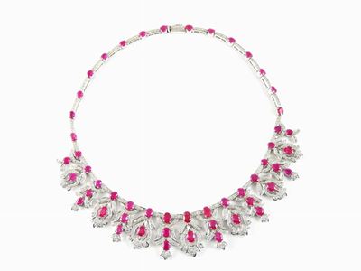 Collana in Oro Bianco, Diamanti e Rubini