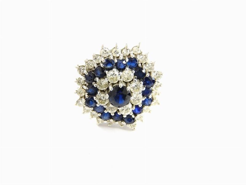 Anello in Oro Bianco, Diamanti e Zaffiri