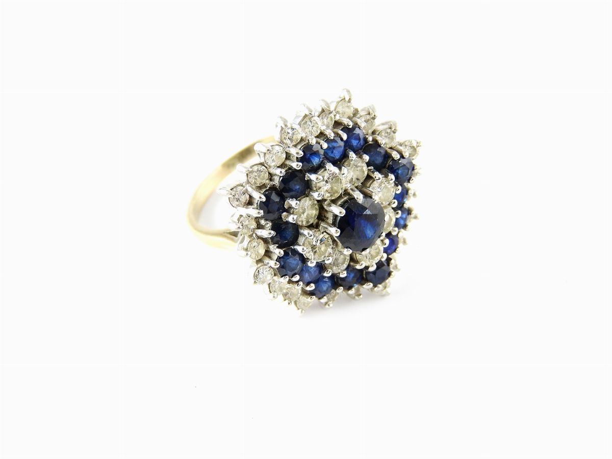Anello in Oro Bianco, Diamanti e Zaffiri