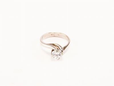 Anello Solitario in Oro Bianco con Diamante