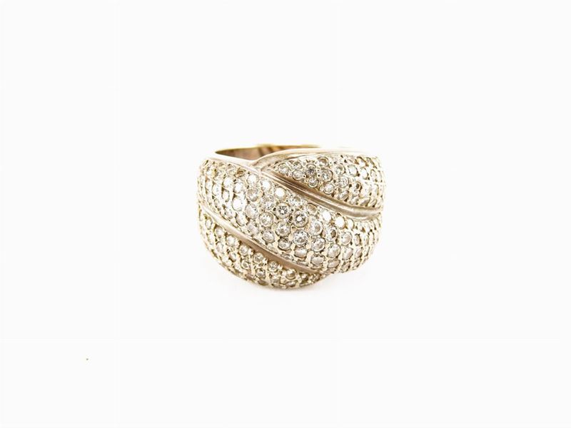 Anello in Oro Bianco e Diamanti