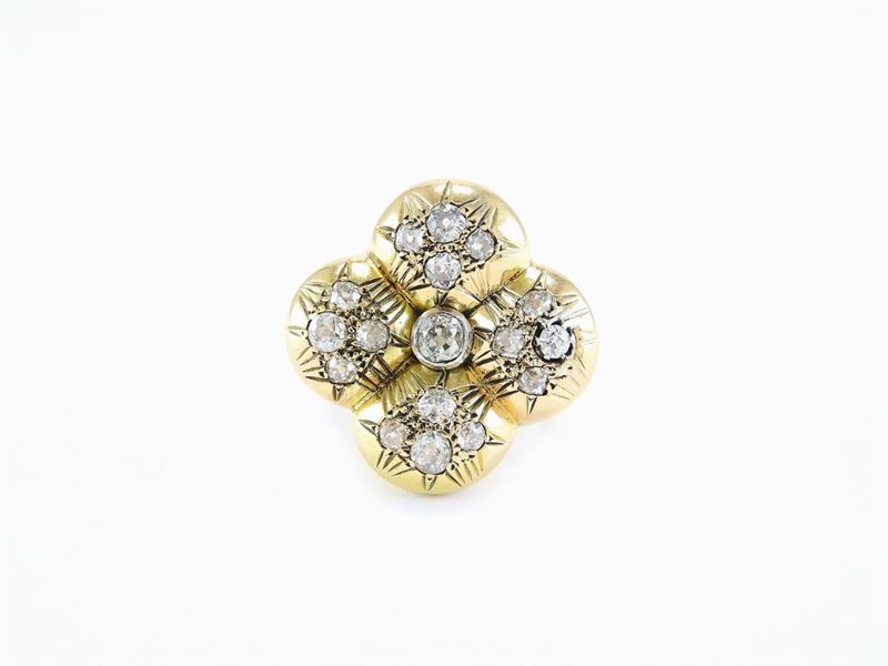 Anello in Oro Giallo e Diamanti