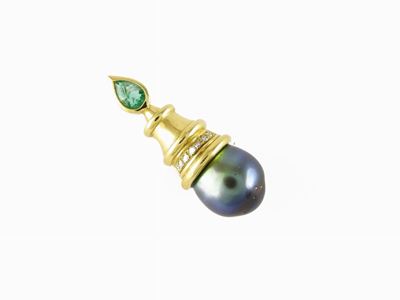 Pendente in Oro Giallo, Perla Nera Tahiti e Smeraldo