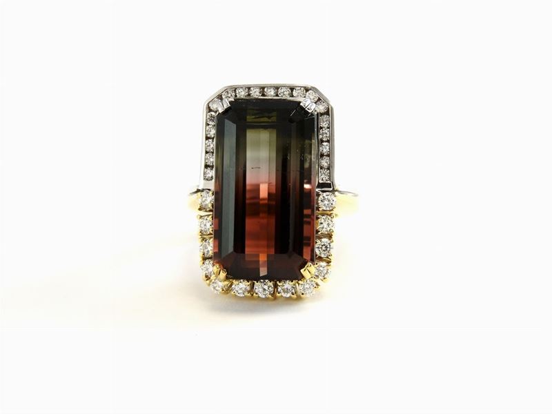 Anello Averla in Oro Bianco, Diamanti e Tormalina Policroma
