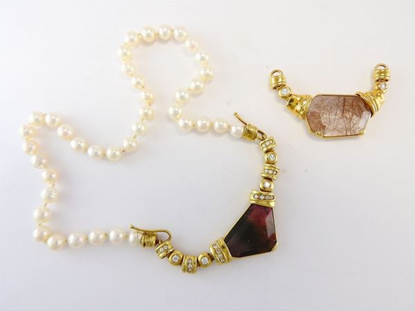 Akoya cultured pearls necklace with interchangeable central motives