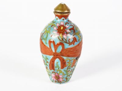 Snuff Bottle in Porcellana Policroma