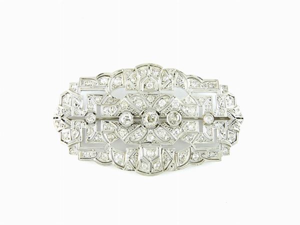 Platinum brooch with diamonds
