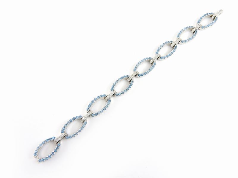 Bracciale in Oro Bianco, Diamanti e Topazi Azzurri