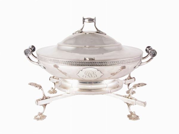 A Lot of Two Silver-plated Items  - Auction Furniture, Silver and Curiosities from a Roman House - I - Maison Bibelot - Casa d'Aste Firenze - Milano