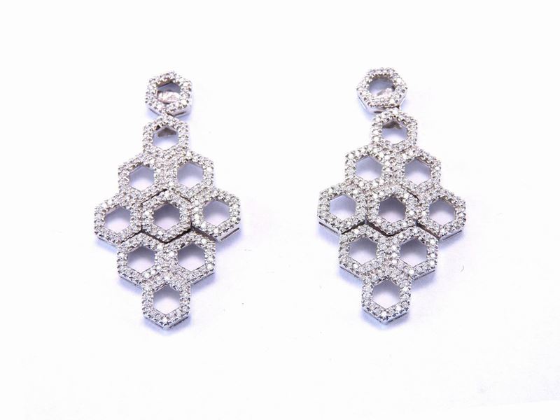 Orecchini Pendenti in Oro Bianco e Diamanti