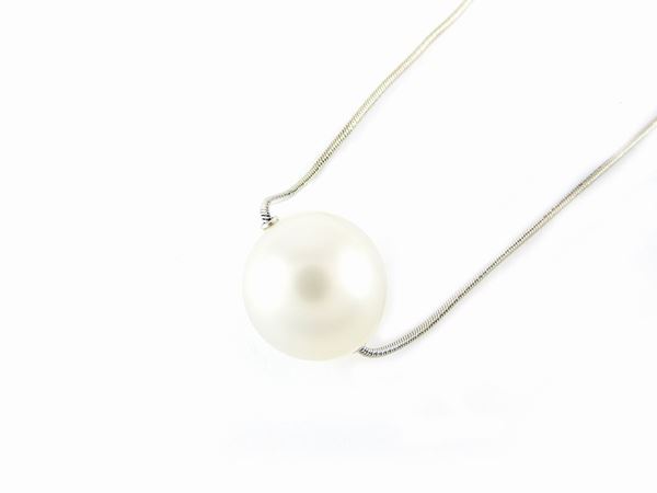 White gold Utopia chocker with South Sea cultured pearl