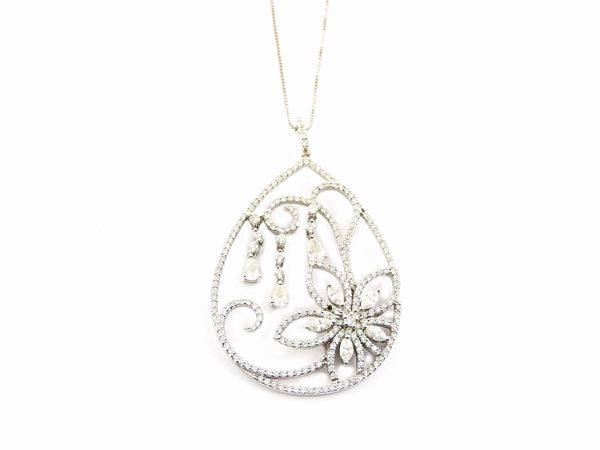 White gold necklace and pendant with diamonds