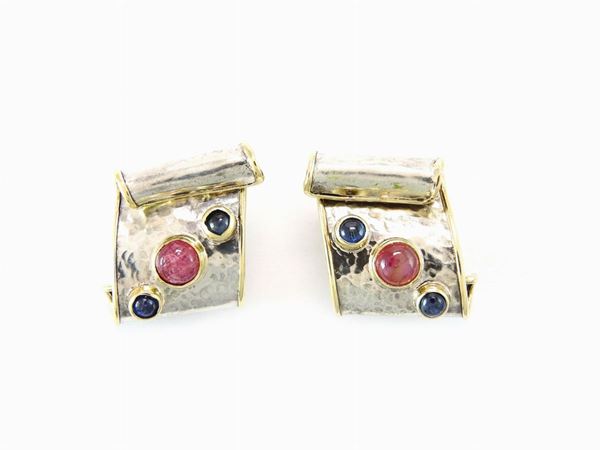 White and yellow gold earrings with rubies and sapphires