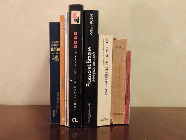 Sette libri d'arte sul Dadaismo e Cubismo  - Asta La Biblioteca d'arte di Laura Tansini - Maison Bibelot - Casa d'Aste Firenze - Milano