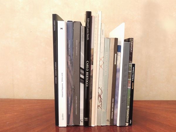 Eighteen Books on Contemporary Artists  - Auction Laura Tansini's Art Library - Maison Bibelot - Casa d'Aste Firenze - Milano