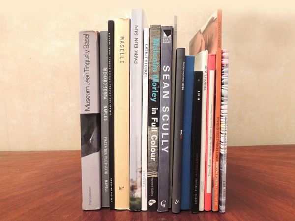 Sixteen Books on Contemporary Artists  - Auction Laura Tansini's Art Library - Maison Bibelot - Casa d'Aste Firenze - Milano