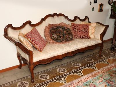Divano in Noce
