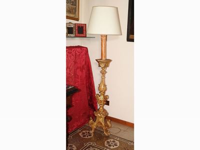 Torciera da Terra in Legno Intagliato e Dorato