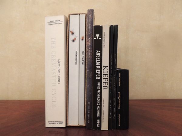 Nove libri su artisti contemporanei  - Asta La Biblioteca d'arte di Laura Tansini - Maison Bibelot - Casa d'Aste Firenze - Milano