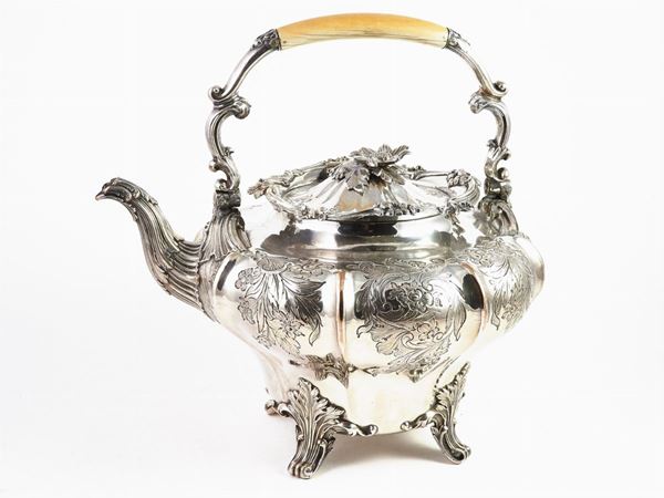 A Silver on Copper Samovar  - Auction House-Sale: Furniture, Old Master Paintings and Jewels from florentine house. - II - Maison Bibelot - Casa d'Aste Firenze - Milano
