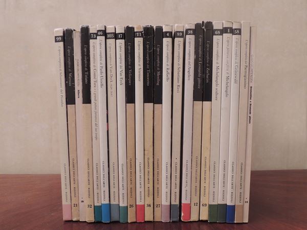 Ventidue libri della collana 'Classici dell'arte Rizzoli'